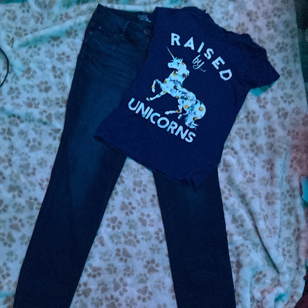 Pre made outfit nazy daisy unicorn shirt with blue jeans straight